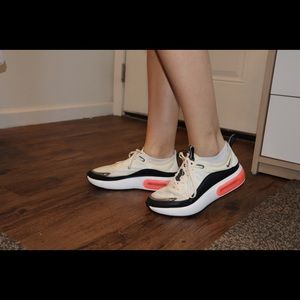 Women’s Nike Airmax Dias